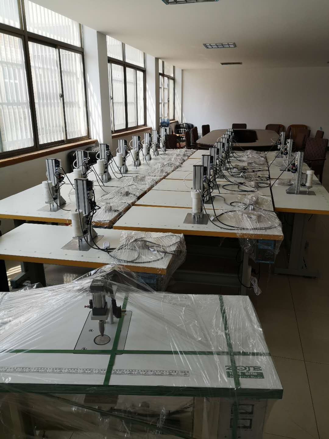 KN95口罩點(diǎn)焊機(jī)